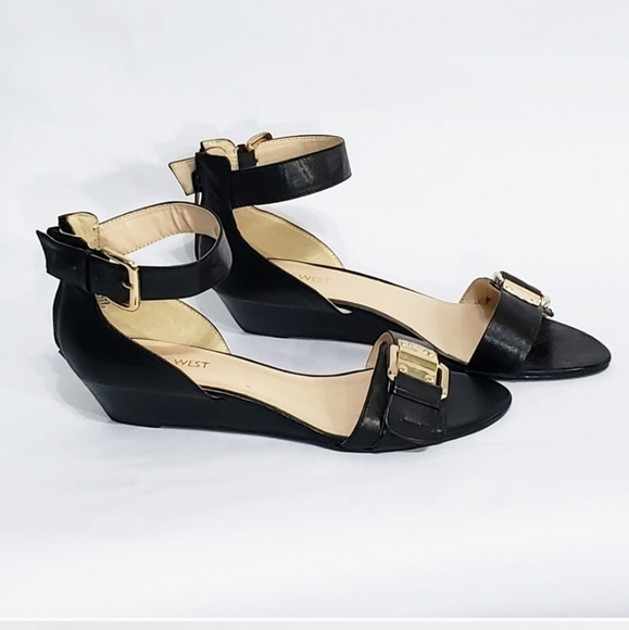 Nine West Black Wedge Sandals with Gold Buckle - Picture 1 of 8